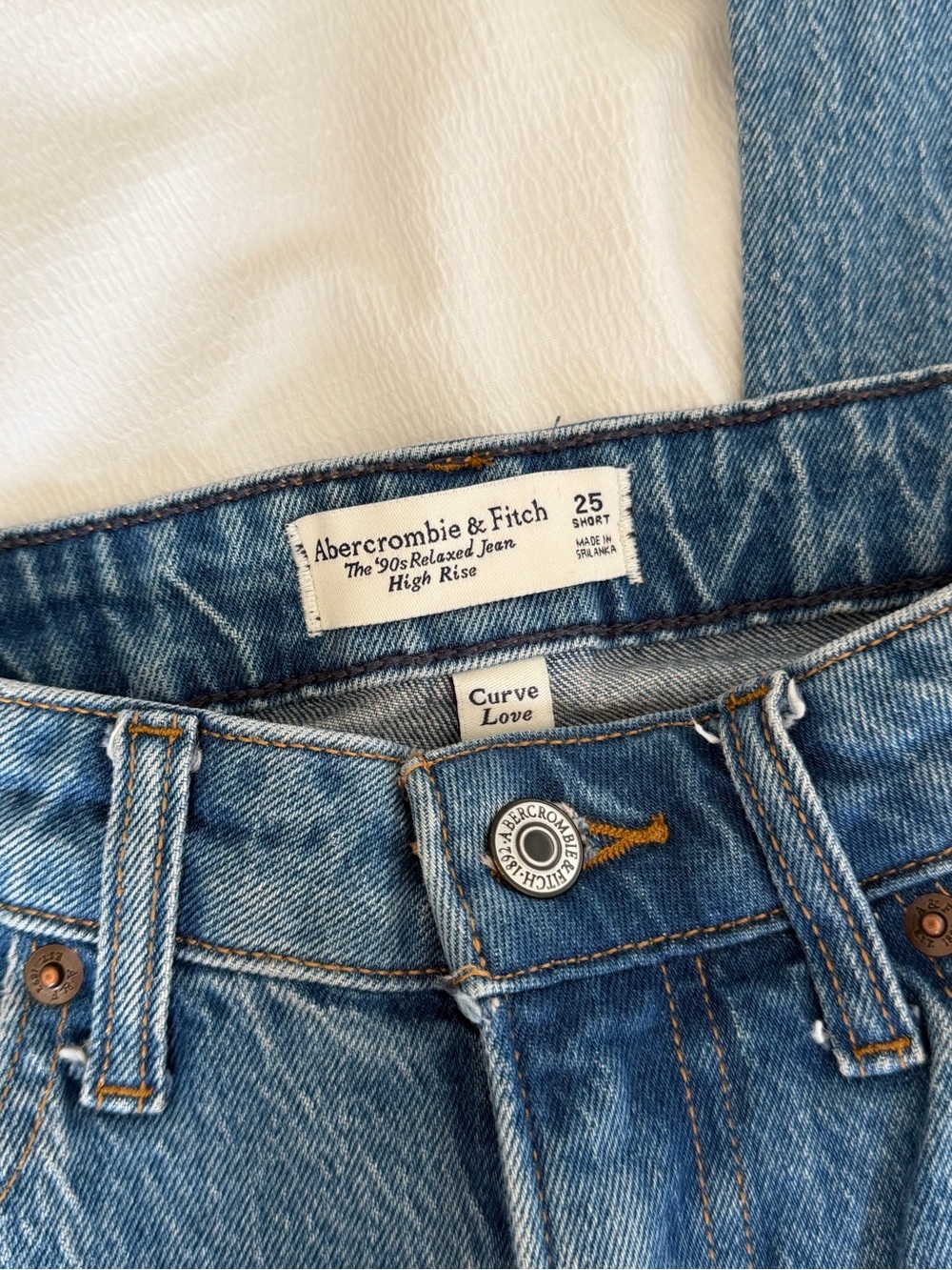 Abercrombie & Fitch Women’s 90s Relaxed High-Rise